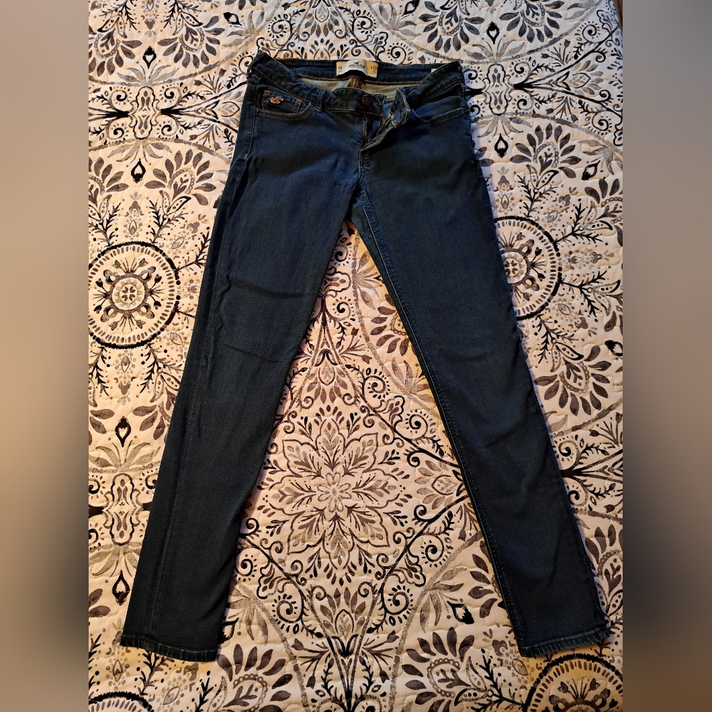 Hollister Skinny Jeans size 29